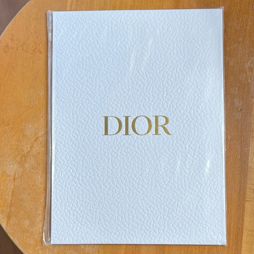 Parfums Christian Dior Gold Tune Exclusive Bookmarks Set